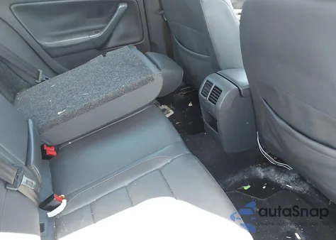 2008 Volkswagen Jetta Se/Sel from USA, damaged, VIN 3VWRZ71K58M044121